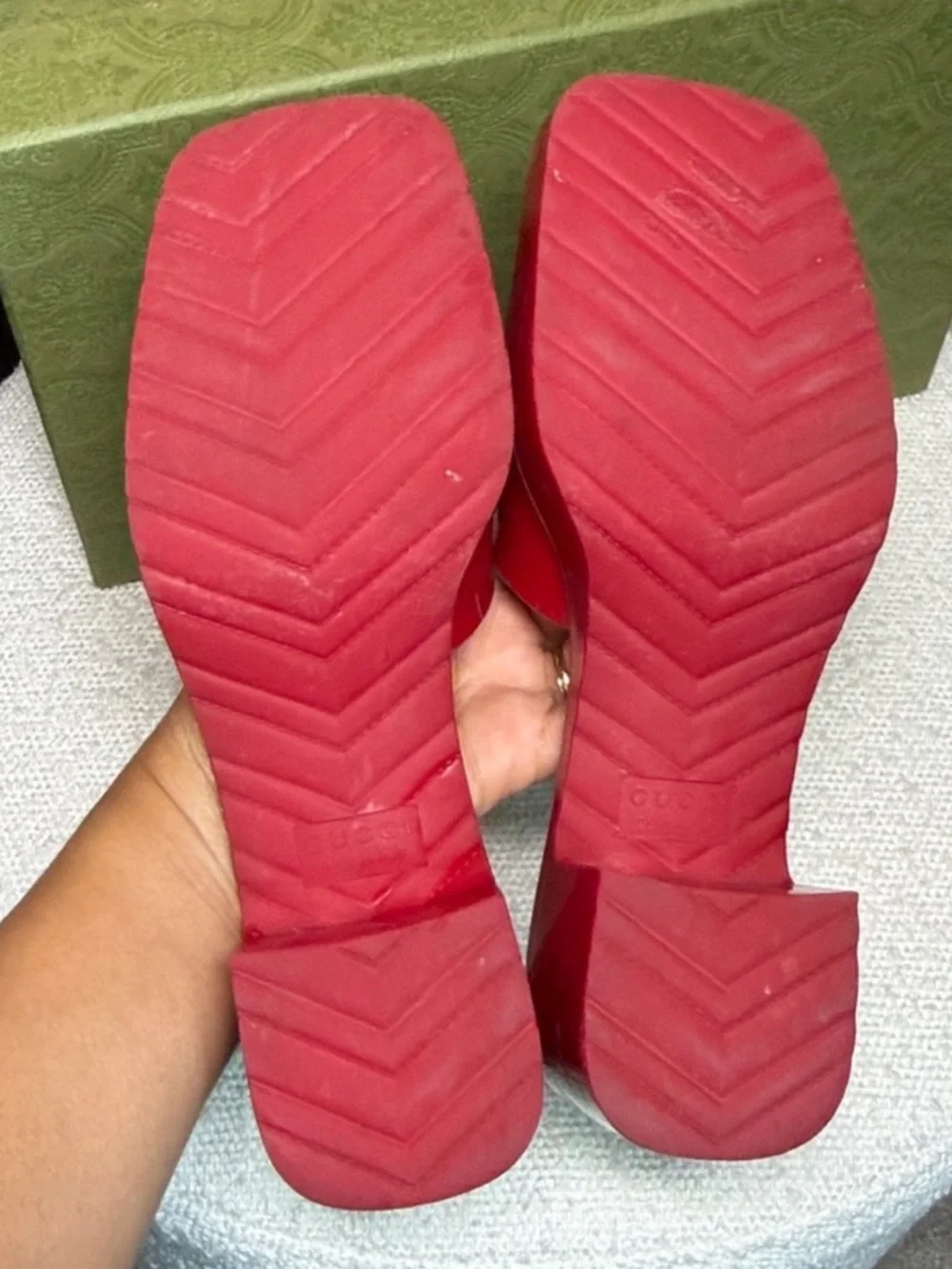 GUCCI Platform Sandal Red Hibiscus Jelly Rubber Slide Size 37 / US 7 - Picture 5 of 6